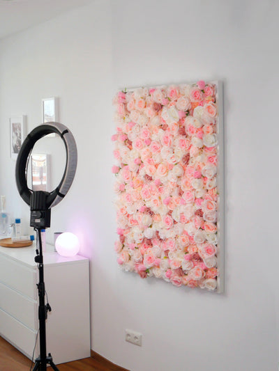 Flowerframe "CATALEYA" aus Realtouch Kunstpflanzen, Holzrahmen mit weißem Decor
